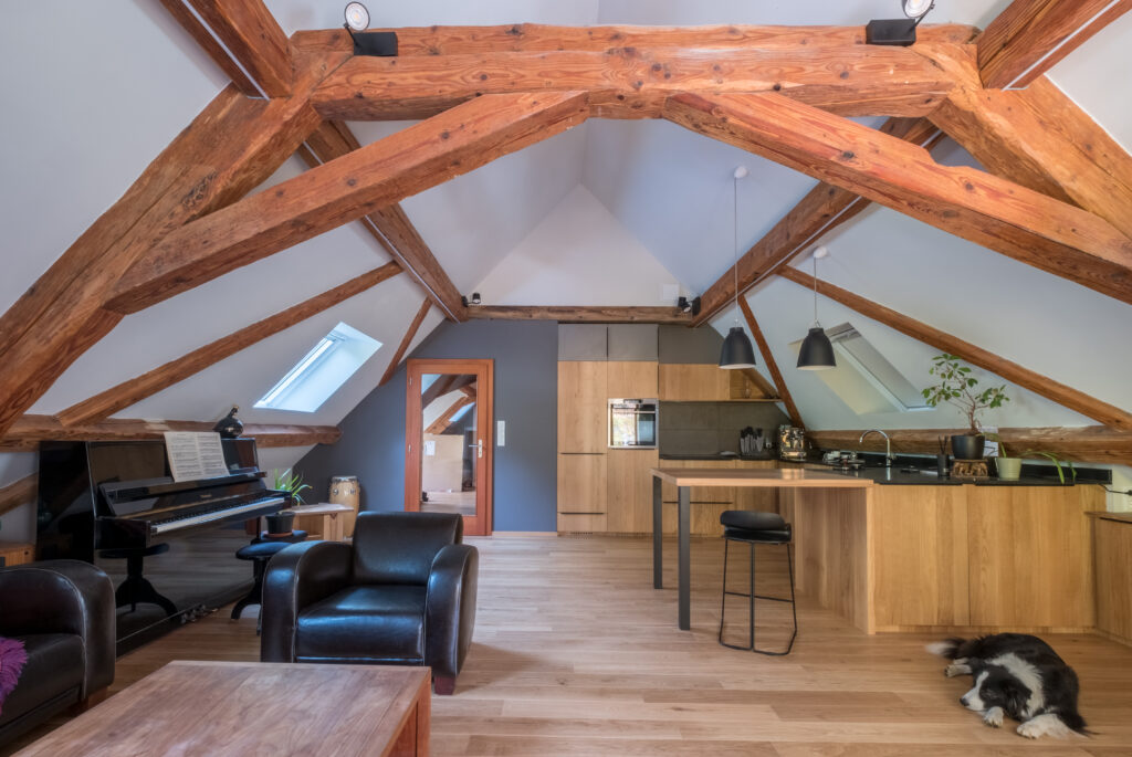 Aménagement de comble dans une maison à Orbey